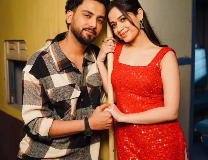 जन्नत जुबैर ने शेयर की एल्विश यादव के साथ फोटो