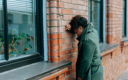 उदासी पर नज़्म: मन की गहराइयों से
